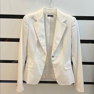 Tahari Elegant White Blazer